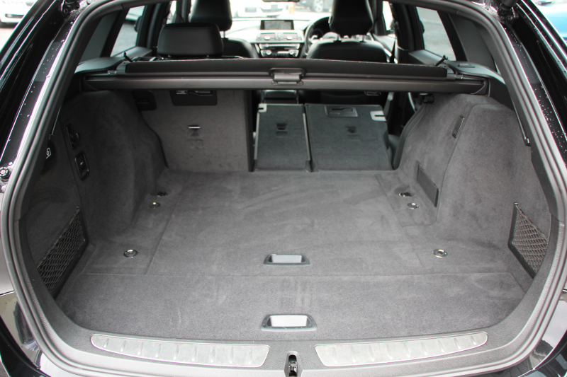 BMW 3シリーズ 320i ﾂｰﾘﾝｸﾞMｽﾎﾟｰﾂ ｴﾃﾞｨｼｮﾝｼｬﾄﾞｰ 1ｵｰﾅ 後期 限定車 新ｴﾝｼﾞﾝ 液晶ﾒｰﾀｰ ﾋｰﾀｰ黒革 ﾌﾞﾙｰｽﾃｯﾁ 19AW ﾀﾞｰｸLEDﾍｯﾄﾞﾗｲﾄ&ﾃｰﾙ 追従ACC ﾚｰﾝﾁｪﾝｼﾞ警告 ﾀｯﾁﾊﾟﾈﾙ対応HDDﾅﾋﾞﾌﾙｾｸﾞTV  Bluetooth接続 Bｶﾒﾗ 電動ﾄﾗﾝｸ 2年保証