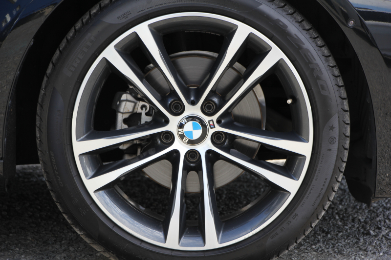 BMW 3シリーズ 320d Xdrive ｸﾞﾗﾝﾂｰﾘｽﾓ Mｽﾎﾟｰﾂ 後期 新ｴﾝｼﾞﾝ 4WD ﾋｰﾀｰ黒革 LEDﾍｯﾄﾞﾗｲﾄ&ﾃｰﾙ 追従ACC ﾚｰﾝﾁｪﾝｼﾞ警告 衝突軽減ﾌﾞﾚｰｷ 車線逸脱警告 歩行者警告 TOPﾋﾞｭｰ&ｻｲﾄﾞﾋﾞｭｰｶﾒﾗ ﾀｯﾁ画面HDDﾅﾋﾞ電動ﾄﾗﾝｸ 19AW 2年保証