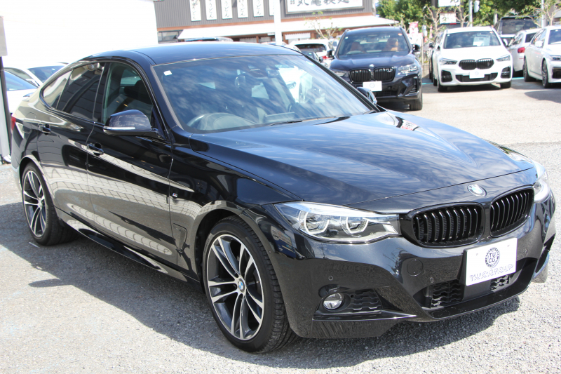 BMW 3シリーズ 320d Xdrive ｸﾞﾗﾝﾂｰﾘｽﾓ Mｽﾎﾟｰﾂ 後期 新ｴﾝｼﾞﾝ 4WD ﾋｰﾀｰ黒革 LEDﾍｯﾄﾞﾗｲﾄ&ﾃｰﾙ 追従ACC ﾚｰﾝﾁｪﾝｼﾞ警告 衝突軽減ﾌﾞﾚｰｷ 車線逸脱警告 歩行者警告 TOPﾋﾞｭｰ&ｻｲﾄﾞﾋﾞｭｰｶﾒﾗ ﾀｯﾁ画面HDDﾅﾋﾞ電動ﾄﾗﾝｸ 19AW 2年保証
