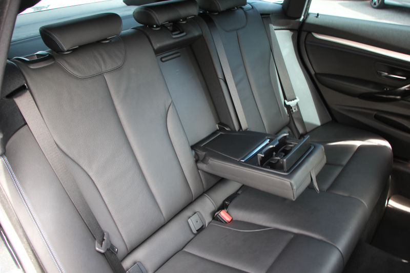 BMW 3シリーズ 320d Xdrive ｸﾞﾗﾝﾂｰﾘｽﾓ Mｽﾎﾟｰﾂ 後期 新ｴﾝｼﾞﾝ 4WD ﾋｰﾀｰ黒革 LEDﾍｯﾄﾞﾗｲﾄ&ﾃｰﾙ 追従ACC ﾚｰﾝﾁｪﾝｼﾞ警告 衝突軽減ﾌﾞﾚｰｷ 車線逸脱警告 歩行者警告 TOPﾋﾞｭｰ&ｻｲﾄﾞﾋﾞｭｰｶﾒﾗ ﾀｯﾁ画面HDDﾅﾋﾞ電動ﾄﾗﾝｸ 19AW 2年保証