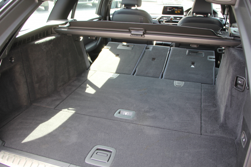 BMW 5シリーズ 523i ﾂｰﾘﾝｸﾞｴﾃﾞｨｼｮﾝﾐｯｼｮﾝｲﾝﾎﾟｯｼﾌﾞﾙ 特別仕様車 ﾅｲﾄﾌﾞﾙｰﾚｻﾞｰ HUD ﾊｰﾏﾝｶｰﾄﾞﾝ 追従ACC ｽﾃｱﾘﾝｸﾞｻﾎﾟｰﾄ ﾀｯﾁ画面HDDﾅﾋﾞTV LEDﾍｯﾄﾞﾗｲﾄ ｵｰﾄﾊｲﾋﾞｰﾑ 電動ﾄﾗﾝｸ 360度ｶﾒﾗ 全席ﾋｰﾀｰ ﾌﾞﾗｯｸ19AW 2年保証