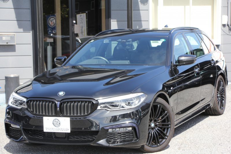 BMW 5シリーズ 523i ﾂｰﾘﾝｸﾞｴﾃﾞｨｼｮﾝﾐｯｼｮﾝｲﾝﾎﾟｯｼﾌﾞﾙ 特別仕様車 ﾅｲﾄﾌﾞﾙｰﾚｻﾞｰ HUD ﾊｰﾏﾝｶｰﾄﾞﾝ 追従ACC ｽﾃｱﾘﾝｸﾞｻﾎﾟｰﾄ ﾀｯﾁ画面HDDﾅﾋﾞTV LEDﾍｯﾄﾞﾗｲﾄ ｵｰﾄﾊｲﾋﾞｰﾑ 電動ﾄﾗﾝｸ 360度ｶﾒﾗ 全席ﾋｰﾀｰ ﾌﾞﾗｯｸ19AW 2年保証