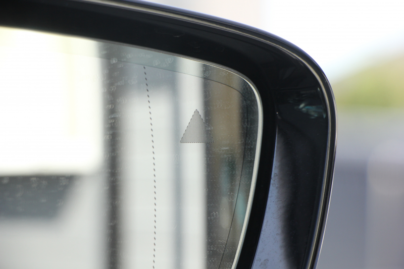 BMW 5シリーズ 523i ﾂｰﾘﾝｸﾞｴﾃﾞｨｼｮﾝﾐｯｼｮﾝｲﾝﾎﾟｯｼﾌﾞﾙ 特別仕様車 ﾅｲﾄﾌﾞﾙｰﾚｻﾞｰ HUD ﾊｰﾏﾝｶｰﾄﾞﾝ 追従ACC ｽﾃｱﾘﾝｸﾞｻﾎﾟｰﾄ ﾀｯﾁ画面HDDﾅﾋﾞTV LEDﾍｯﾄﾞﾗｲﾄ ｵｰﾄﾊｲﾋﾞｰﾑ 電動ﾄﾗﾝｸ 360度ｶﾒﾗ 全席ﾋｰﾀｰ ﾌﾞﾗｯｸ19AW 2年保証