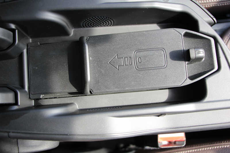 BMW X1 Xdrive18d Xﾗｲﾝ ﾊｲﾗｲﾝ ｾﾚｸﾄ&ｺﾝﾌｫｰﾄP 後期 ﾌｪｲｽﾘﾌﾄ後 1ｵｰﾅ ﾊﾟﾉﾗﾏｻﾝﾙｰﾌ 追従ACC ﾓｶﾚｻﾞｰ ﾋｰﾀｰ&電動ｼｰﾄ ﾜｲﾔﾚｽ充電 電動ﾄﾗﾝｸ ﾀｯﾁ画面HDDﾅﾋﾞPｱｼｽﾄ LEDﾍｯﾄﾞﾗｲﾄ Hi-fiｽﾋﾟｰｶｰ 衝突軽減ﾌﾞﾚｰｷ 車線逸脱警告 歩行者警告 2年保証