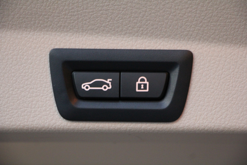 BMW 4シリーズ 420i ｸﾞﾗﾝｸｰﾍﾟﾗｸﾞｼﾞｭｱﾘｰ 後期 ｵｲｽﾀｰﾚｻﾞｰ ｼｰﾄﾋｰﾀｰ 液晶ﾒｰﾀｰ LEDﾍｯﾄﾞﾗｲﾄ&ﾃｰﾙ 追従ACC ﾚｰﾝﾁｪﾝｼﾞ警告 ﾌﾙｾｸﾞTV ﾀｯﾁ画面HDDﾅﾋﾞｸﾛｰﾑﾗｲﾝｴｸｽﾃﾘｱ 電動ﾄﾗﾝｸ 衝突軽減ﾌﾞﾚｰｷ 車線逸脱警告 歩行者警告 2年保証