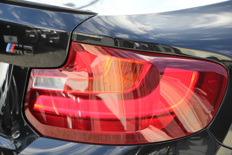 BMW Mシリーズ M2ｸｰﾍﾟMDCT 370馬力 直6ﾀｰﾎﾞ7速DCT ﾋｰﾀｰ黒革 ﾊｰﾏﾝｶｰﾄﾞﾝｻｳﾝﾄﾞH&Rｻｽ iﾄﾞﾗｲﾌﾞHDDﾅﾋﾞBｶﾒﾗ 専用19AW 衝突軽減ﾌﾞﾚｰｷ 車線逸脱警告 歩行者警告 ﾌﾞﾚｰｷ付ｸﾙｺﾝ ｽﾏｰﾄｷｰ ｶｰﾎﾞﾝｲﾝﾃﾘｱﾄﾘﾑ ﾊﾟﾄﾞﾙｼﾌﾄ 2年保証