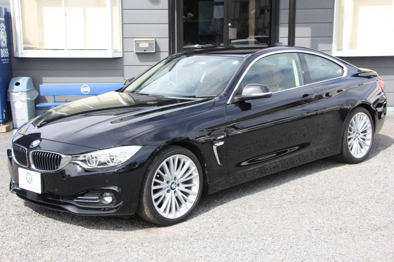 BMW 4シリーズ 428i ｸｰﾍﾟﾗｸﾞｼﾞｭｱﾘｰ 高出力 245馬力 ｻﾄﾞﾙﾌﾞﾗｳﾝﾚｻﾞｰ ｼｰﾄﾋｰﾀｰ HUD LEDﾍｯﾄﾞﾗｲﾄ 追従ACC 衝突軽減ﾌﾞﾚｰｷ 車線逸脱警告 歩行者警告 ﾀｯﾁﾊﾟｯﾄﾞ対応HDDﾅﾋﾞｽﾏｰﾄｷｰ Bluetooth接続 2年保証
