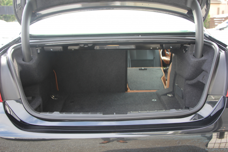 BMW 4シリーズ 428i ｸｰﾍﾟﾗｸﾞｼﾞｭｱﾘｰ 高出力 245馬力 ｻﾄﾞﾙﾌﾞﾗｳﾝﾚｻﾞｰ ｼｰﾄﾋｰﾀｰ HUD LEDﾍｯﾄﾞﾗｲﾄ 追従ACC 衝突軽減ﾌﾞﾚｰｷ 車線逸脱警告 歩行者警告 ﾀｯﾁﾊﾟｯﾄﾞ対応HDDﾅﾋﾞｽﾏｰﾄｷｰ Bluetooth接続 2年保証