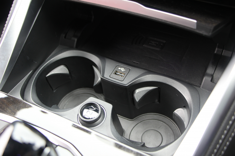 BMW 4シリーズ M440i Xdrive ｸﾞﾗﾝｸｰﾍﾟｲﾉﾍﾞｰｼｮﾝP 387馬力 直6ﾀｰﾎﾞ4WD ﾋｰﾀｰ赤革 ﾚｰｻﾞｰﾗｲﾄ 360度ｶﾒﾗ ﾊｰﾏﾝｶｰﾄﾞﾝ ｱﾀﾞﾌﾟﾃｨﾌﾞMｻｽ Mｽﾎﾟｰﾂﾃﾞﾌ ﾊｲｸﾞﾛｽﾚｯﾄﾞｷｬﾘﾊﾟｰ ｼﾞｪｽﾁｬｰC ﾜｲﾔﾚｽ充電 ｱｯﾌﾟﾙｶｰﾌﾟﾚｲ ﾀｯﾁ画面対応HDDﾅﾋﾞ2年保証