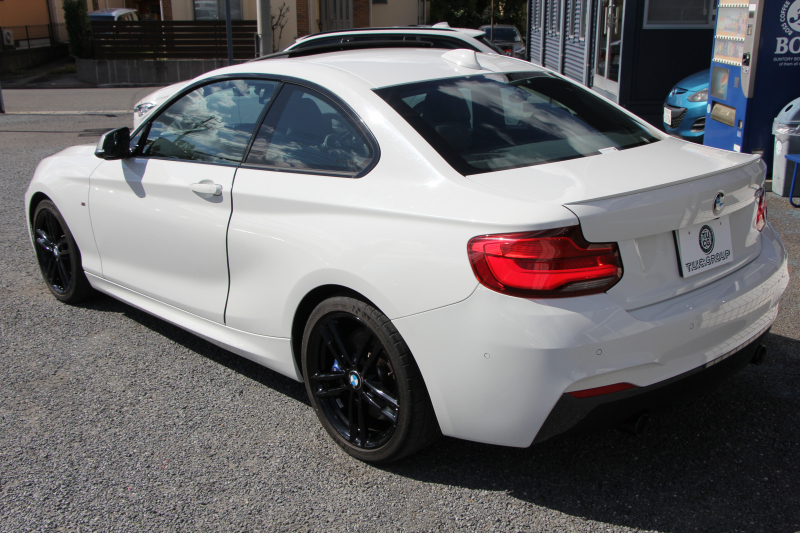 BMW 2シリーズ M240i ｸｰﾍﾟ後期 1ｵｰﾅ ｻﾝﾙｰﾌ ﾋｰﾀｰ黒革 追従ACC B58新ｴﾝｼﾞﾝ 直6ﾀｰﾎﾞ340馬力 LEDﾍｯﾄﾞﾗｲﾄ LEDﾃｰﾙ ｱﾀﾞﾌﾟﾃｨﾌﾞMｻｽ 専用ﾌﾞﾚｰｷ ｼﾞｪｯﾄﾌﾞﾗｯｸ18AW ﾀｯﾁ画面HDDﾅﾋﾞPｱｼｽﾄ ﾊﾟﾄﾞﾙｼﾌﾄ 8速AT 衝突軽減ﾌﾞﾚｰｷ 2年保証
