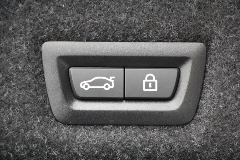 BMW 5シリーズ 523d ﾗｸﾞｼﾞｭｱﾘｰ ｾﾚｸﾄP ｻﾝﾙｰﾌ 全席ﾋｰﾀｰ黒革 ﾊｰﾏﾝｶｰﾄﾞﾝｻﾗｳﾝﾄﾞ4ｿﾞｰﾝｴｱｺﾝ HUD 追従ACC ｽﾃｱﾘﾝｸﾞｻﾎﾟｰﾄ ﾀｯﾁ画面HDDﾅﾋﾞTV 360度ｶﾒﾗ 電動ﾄﾗﾝｸ LEDﾍｯﾄﾞﾗｲﾄ ｵｰﾄﾊｲﾋﾞｰﾑ 電動ﾄﾗﾝｸ ｸﾛｰﾑﾗｲﾝ 2年保証