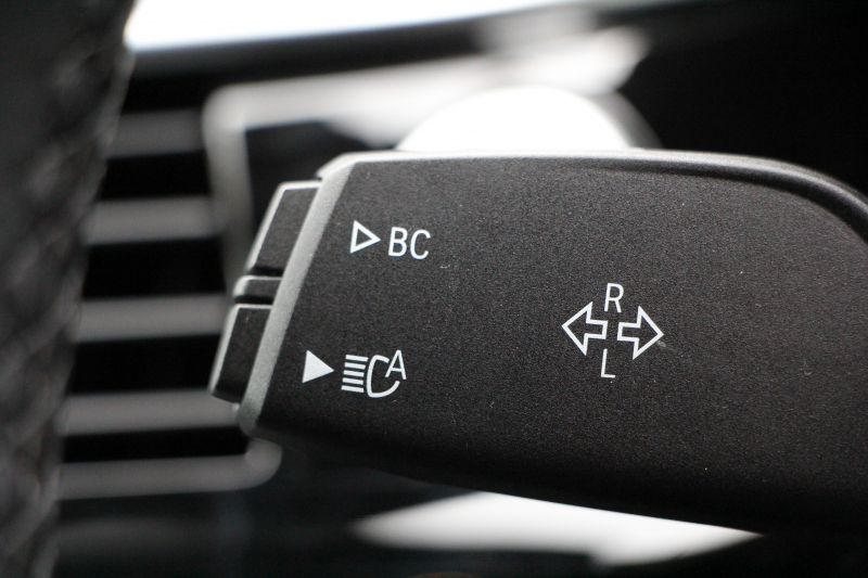 BMW 5シリーズ 523d ﾗｸﾞｼﾞｭｱﾘｰ ｾﾚｸﾄP ｻﾝﾙｰﾌ 全席ﾋｰﾀｰ黒革 ﾊｰﾏﾝｶｰﾄﾞﾝｻﾗｳﾝﾄﾞ4ｿﾞｰﾝｴｱｺﾝ HUD 追従ACC ｽﾃｱﾘﾝｸﾞｻﾎﾟｰﾄ ﾀｯﾁ画面HDDﾅﾋﾞTV 360度ｶﾒﾗ 電動ﾄﾗﾝｸ LEDﾍｯﾄﾞﾗｲﾄ ｵｰﾄﾊｲﾋﾞｰﾑ 電動ﾄﾗﾝｸ ｸﾛｰﾑﾗｲﾝ 2年保証