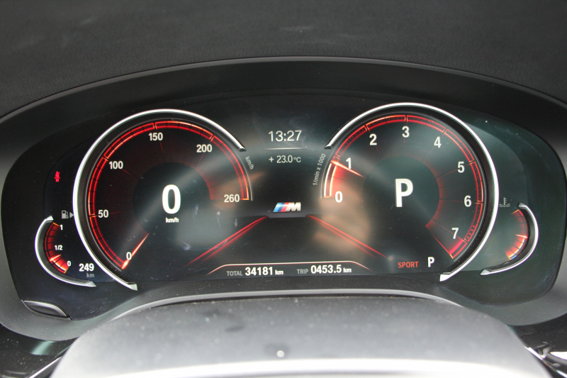 BMW 5シリーズ 530i ｴﾃﾞｨｼｮﾝﾐｯｼｮﾝｲﾝﾎﾟｯｼﾌﾞﾙ 特別仕様車 252馬力 ﾅｲﾄﾌﾞﾙｰﾚｻﾞｰ ｱﾀﾞﾌﾟﾃｨﾌﾞｻｽ ﾊｰﾏﾝｶｰﾄﾞﾝ HUD 追従ACC ｽﾃｱﾘﾝｸﾞｻﾎﾟｰﾄ ﾀｯﾁ画面HDDﾅﾋﾞTV LEDﾍｯﾄﾞﾗｲﾄ ｵｰﾄﾊｲﾋﾞｰﾑ 電動ﾄﾗﾝｸ 360度ｶﾒﾗ 全席ﾋｰﾀｰ 専用ﾌﾞﾗｯｸ19AW 2年保証