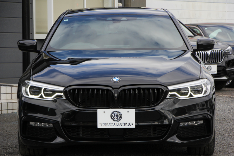 BMW 5シリーズ 530i ｴﾃﾞｨｼｮﾝﾐｯｼｮﾝｲﾝﾎﾟｯｼﾌﾞﾙ 特別仕様車 252馬力 ﾅｲﾄﾌﾞﾙｰﾚｻﾞｰ ｱﾀﾞﾌﾟﾃｨﾌﾞｻｽ ﾊｰﾏﾝｶｰﾄﾞﾝ HUD 追従ACC ｽﾃｱﾘﾝｸﾞｻﾎﾟｰﾄ ﾀｯﾁ画面HDDﾅﾋﾞTV LEDﾍｯﾄﾞﾗｲﾄ ｵｰﾄﾊｲﾋﾞｰﾑ 電動ﾄﾗﾝｸ 360度ｶﾒﾗ 全席ﾋｰﾀｰ 専用ﾌﾞﾗｯｸ19AW 2年保証