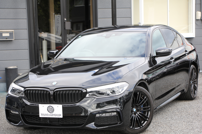 BMW 5シリーズ 530i ｴﾃﾞｨｼｮﾝﾐｯｼｮﾝｲﾝﾎﾟｯｼﾌﾞﾙ 特別仕様車 252馬力 ﾅｲﾄﾌﾞﾙｰﾚｻﾞｰ ｱﾀﾞﾌﾟﾃｨﾌﾞｻｽ ﾊｰﾏﾝｶｰﾄﾞﾝ HUD 追従ACC ｽﾃｱﾘﾝｸﾞｻﾎﾟｰﾄ ﾀｯﾁ画面HDDﾅﾋﾞTV LEDﾍｯﾄﾞﾗｲﾄ ｵｰﾄﾊｲﾋﾞｰﾑ 電動ﾄﾗﾝｸ 360度ｶﾒﾗ 全席ﾋｰﾀｰ 専用ﾌﾞﾗｯｸ19AW 2年保証