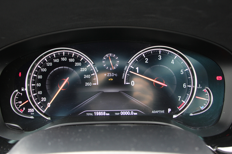 BMW 5シリーズ 530i ｴﾃﾞｨｼｮﾝﾐｯｼｮﾝｲﾝﾎﾟｯｼﾌﾞﾙ 特別仕様車 252馬力 ﾅｲﾄﾌﾞﾙｰﾚｻﾞｰ ｱﾀﾞﾌﾟﾃｨﾌﾞｻｽ ﾊｰﾏﾝｶｰﾄﾞﾝ HUD 追従ACC ｽﾃｱﾘﾝｸﾞｻﾎﾟｰﾄ ﾀｯﾁ画面HDDﾅﾋﾞTV LEDﾍｯﾄﾞﾗｲﾄ ｵｰﾄﾊｲﾋﾞｰﾑ 電動ﾄﾗﾝｸ 360度ｶﾒﾗ 全席ﾋｰﾀｰ 専用ﾌﾞﾗｯｸ19AW 2年保証