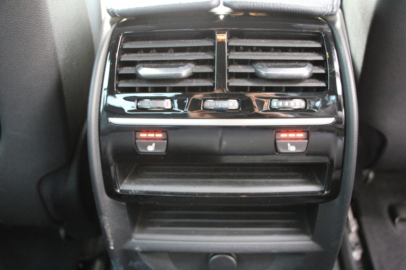 BMW 5シリーズ 530i ｴﾃﾞｨｼｮﾝﾐｯｼｮﾝｲﾝﾎﾟｯｼﾌﾞﾙ 特別仕様車 252馬力 ﾅｲﾄﾌﾞﾙｰﾚｻﾞｰ ｱﾀﾞﾌﾟﾃｨﾌﾞｻｽ ﾊｰﾏﾝｶｰﾄﾞﾝ HUD 追従ACC ｽﾃｱﾘﾝｸﾞｻﾎﾟｰﾄ ﾀｯﾁ画面HDDﾅﾋﾞTV LEDﾍｯﾄﾞﾗｲﾄ ｵｰﾄﾊｲﾋﾞｰﾑ 電動ﾄﾗﾝｸ 360度ｶﾒﾗ 全席ﾋｰﾀｰ 専用ﾌﾞﾗｯｸ19AW 2年保証