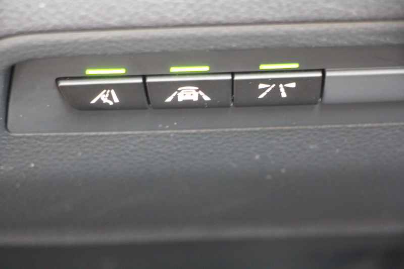 BMW 4シリーズ 420i ｸﾞﾗﾝｸｰﾍﾟMｽﾎﾟｰﾂ 中期 新ｴﾝｼﾞﾝ 追従ACC ﾚｰﾝﾁｪﾝｼﾞ警告 衝突軽減ﾌﾞﾚｰｷ 車線逸脱警告 歩行者警告 ﾀｯﾁﾊﾟｯﾄﾞ対応HDDﾅﾋﾞBｶﾒﾗ Bluetooth接続 電動ﾄﾗﾝｸ ｽﾏｰﾄｷｰ ﾊﾟﾄﾞﾙｼﾌﾄ 専用ｴｱﾛ 2年保証