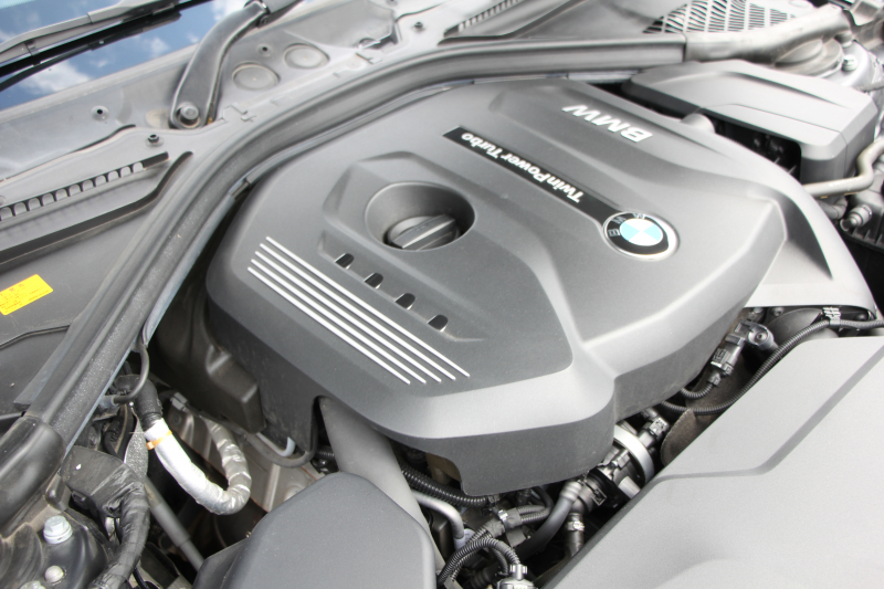 BMW 4シリーズ 420i ｸﾞﾗﾝｸｰﾍﾟMｽﾎﾟｰﾂ 中期 新ｴﾝｼﾞﾝ 追従ACC ﾚｰﾝﾁｪﾝｼﾞ警告 衝突軽減ﾌﾞﾚｰｷ 車線逸脱警告 歩行者警告 ﾀｯﾁﾊﾟｯﾄﾞ対応HDDﾅﾋﾞBｶﾒﾗ Bluetooth接続 電動ﾄﾗﾝｸ ｽﾏｰﾄｷｰ ﾊﾟﾄﾞﾙｼﾌﾄ 専用ｴｱﾛ 2年保証