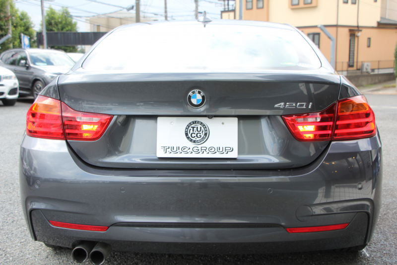 BMW 4シリーズ 420i ｸﾞﾗﾝｸｰﾍﾟMｽﾎﾟｰﾂ 中期 新ｴﾝｼﾞﾝ 追従ACC ﾚｰﾝﾁｪﾝｼﾞ警告 衝突軽減ﾌﾞﾚｰｷ 車線逸脱警告 歩行者警告 ﾀｯﾁﾊﾟｯﾄﾞ対応HDDﾅﾋﾞBｶﾒﾗ Bluetooth接続 電動ﾄﾗﾝｸ ｽﾏｰﾄｷｰ ﾊﾟﾄﾞﾙｼﾌﾄ 専用ｴｱﾛ 2年保証