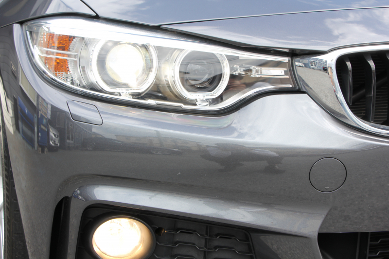 BMW 4シリーズ 420i ｸﾞﾗﾝｸｰﾍﾟMｽﾎﾟｰﾂ 中期 新ｴﾝｼﾞﾝ 追従ACC ﾚｰﾝﾁｪﾝｼﾞ警告 衝突軽減ﾌﾞﾚｰｷ 車線逸脱警告 歩行者警告 ﾀｯﾁﾊﾟｯﾄﾞ対応HDDﾅﾋﾞBｶﾒﾗ Bluetooth接続 電動ﾄﾗﾝｸ ｽﾏｰﾄｷｰ ﾊﾟﾄﾞﾙｼﾌﾄ 専用ｴｱﾛ 2年保証