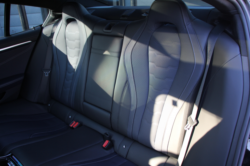 BMW 8シリーズ 840i ｸﾞﾗﾝｸｰﾍﾟMｽﾎﾟｰﾂ ﾊﾟﾉﾗﾏｻﾝﾙｰﾌ indiviﾒﾘﾉﾚｻﾞｰ ﾅｲﾄﾌﾞﾙｰ&ﾌﾞﾗｯｸﾚｻﾞｰ ﾚｰｻﾞｰﾗｲﾄ ｵﾌﾟｼｮﾝ20AW ﾊｰﾏﾝｶｰﾄﾞﾝｻｳﾝﾄﾞｸﾘｽﾀﾙﾌｨﾆｯｼｭ 360度ｶﾒﾗ 追従ACC HUD 全席ﾋｰﾀｰ ﾌﾛﾝﾄﾍﾞﾝﾁﾚｰｼｮﾝ ｿﾌﾄｸﾛｰｽﾞﾄﾞｱ 2年保証