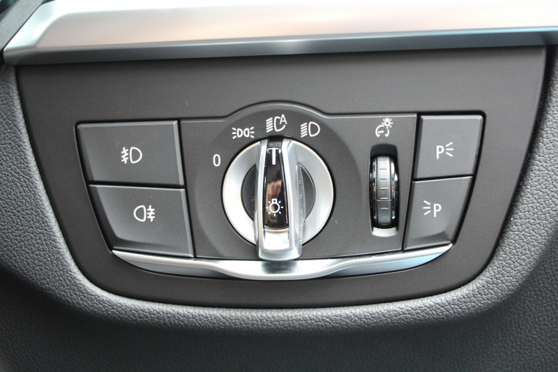 BMW X4 M40i ｾﾚｸﾄP ﾊﾟﾉﾗﾏｻﾝﾙｰﾌ 全席ﾋｰﾀｰ茶革 ﾊｰﾏﾝｶｰﾄﾞﾝｻｳﾝﾄﾞ360馬力 直6ﾀｰﾎﾞｱﾀﾞﾌﾟﾃｨﾌﾞMｻｽ Mspﾌﾞﾚｰｷ 液晶ﾒｰﾀｰ 360度ｶﾒﾗ ﾀｯﾁ画面HDDﾅﾋﾞTV LEDﾍｯﾄﾞﾗｲﾄ ｵｰﾄﾊｲﾋﾞｰﾑ 電動ﾄﾗﾝｸ 専用21AW&ﾃﾞﾌ 2年保証