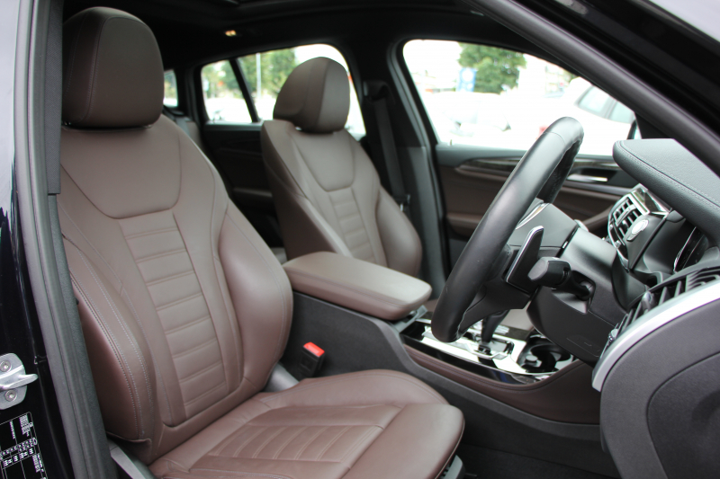 BMW X4 M40i ｾﾚｸﾄP ﾊﾟﾉﾗﾏｻﾝﾙｰﾌ 全席ﾋｰﾀｰ茶革 ﾊｰﾏﾝｶｰﾄﾞﾝｻｳﾝﾄﾞ360馬力 直6ﾀｰﾎﾞｱﾀﾞﾌﾟﾃｨﾌﾞMｻｽ Mspﾌﾞﾚｰｷ 液晶ﾒｰﾀｰ 360度ｶﾒﾗ ﾀｯﾁ画面HDDﾅﾋﾞTV LEDﾍｯﾄﾞﾗｲﾄ ｵｰﾄﾊｲﾋﾞｰﾑ 電動ﾄﾗﾝｸ 専用21AW&ﾃﾞﾌ 2年保証