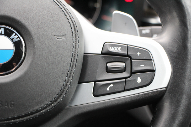 BMW 5シリーズ 530i ﾂｰﾘﾝｸﾞMｽﾎﾟｰﾂ ｾﾚｸﾄP 1ｵｰﾅ 型式変更後｢ABA-JT20｣ 252馬力 ﾊﾟﾉﾗﾏｻﾝﾙｰﾌ ﾊｰﾏﾝｶｰﾄﾞﾝ 4ｿﾞｰﾝｴｱｺﾝ 全席ﾋｰﾀｰ黒革 HUD 追従ACC ｽﾃｱﾘﾝｸﾞｻﾎﾟｰﾄ 変更後全面液晶ﾒｰﾀｰ ﾀｯﾁ画面HDDﾅﾋﾞTV 360度ｶﾒﾗ 2年保証