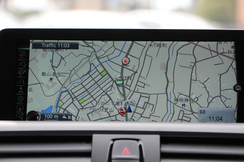 BMW 2シリーズ M235i ｸｰﾍﾟﾋｰﾀｰ黒革 326馬力 直6ﾀｰﾎﾞ8速AT 真珠色 N55ｴﾝｼﾞﾝ ｱﾀﾞﾌﾟﾃｨﾌﾞMｻｽ 衝突軽減ﾌﾞﾚｰｷ 車線逸脱警告 歩行者警告 ﾌﾞﾚｰｷ付ｸﾙｺﾝ HDDﾅﾋﾞBｶﾒﾗ&ﾘｱPDCｾﾝｻｰ Bluetooth接続 2ｿﾞｰﾝｴｱｺﾝ 2年保証