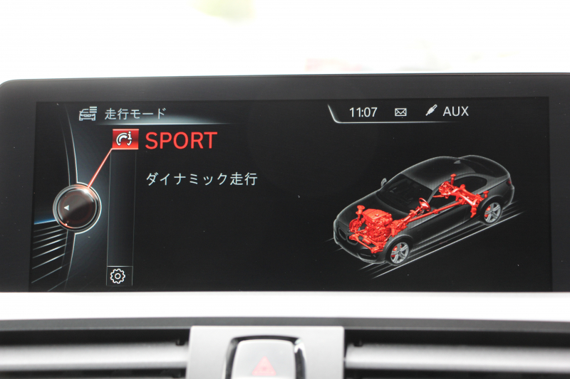 BMW 2シリーズ M235i ｸｰﾍﾟﾋｰﾀｰ黒革 326馬力 直6ﾀｰﾎﾞ8速AT 真珠色 N55ｴﾝｼﾞﾝ ｱﾀﾞﾌﾟﾃｨﾌﾞMｻｽ 衝突軽減ﾌﾞﾚｰｷ 車線逸脱警告 歩行者警告 ﾌﾞﾚｰｷ付ｸﾙｺﾝ HDDﾅﾋﾞBｶﾒﾗ&ﾘｱPDCｾﾝｻｰ Bluetooth接続 2ｿﾞｰﾝｴｱｺﾝ 2年保証