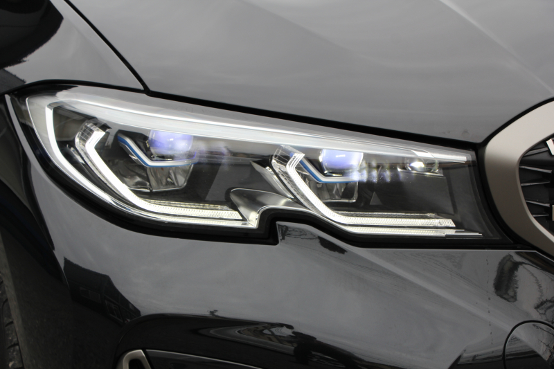 BMW 3シリーズ M340i ｲﾉﾍﾞｰｼｮﾝP 直6ﾀｰﾎﾞ4WD 387馬力 ﾋｰﾀｰ黒革 ﾚｰｻﾞｰﾗｲﾄ 3Dﾃﾞｻﾞｲﾝﾏﾌﾗｰ Mﾊﾟﾌｫｰﾏﾝｽｴｱﾛ EVENTURIｶｰﾎﾞﾝｴｱｰｲﾝﾃｰｸ 電動ﾄﾗﾝｸ ACｼｭﾆｯﾂｧｰｻｽ ｱﾀﾞﾌﾟﾃｨﾌﾞMｻｽ 追従ACC HUD 360度ｶﾒﾗ ﾊｰﾏﾝｶｰﾄﾞﾝ ｼﾞｪｽﾁｬｰC 2年保証