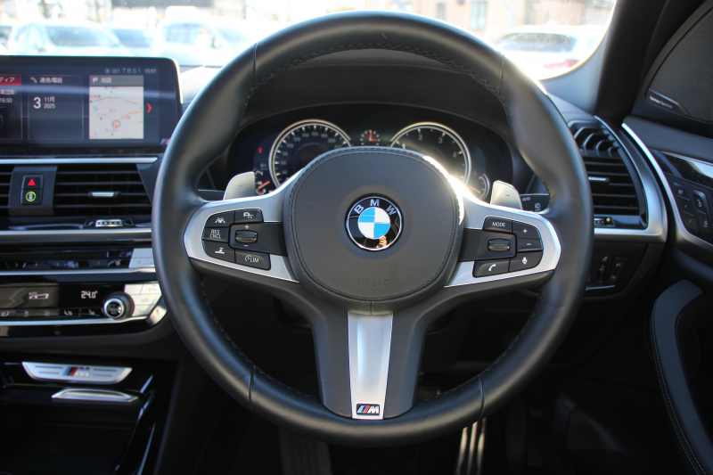 BMW X3 M40d ｾﾚｸﾄP 326馬力 3.0Lﾃﾞｨｰｾﾞﾙﾀｰﾎﾞﾊﾟﾉﾗﾏｻﾝﾙｰﾌ 全席ﾋｰﾀｰ黒革  ﾊｰﾏﾝｶｰﾄﾞﾝｻｳﾝﾄﾞHUD ﾘｱｼｰﾄ可倒調整 専用21AW Mｽﾎﾟｰﾂﾃﾞﾌ&ﾌﾞﾚｰｷ 追従ACC ｽﾃｱﾘﾝｸﾞｻﾎﾟｰﾄ ﾀｯﾁ画面HDDﾅﾋﾞTV 360度ｶﾒﾗ ｱﾝﾋﾞｴﾝﾄﾗｲﾄ 電動ﾄﾗﾝｸ 2年保証