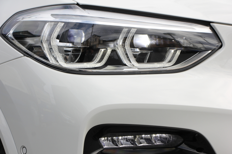 BMW X3 Xdrive20d Mｽﾎﾟｰﾂ ﾊｲﾗｲﾝ 中期 新型式3DA-UZ20 NEWｲﾝﾃﾘｱ 全席ﾋｰﾀｰ黒革 1ｵｰﾅ BMWﾗｲﾌﾞｺｯｸﾋﾟｯﾄﾞｱｯﾌﾟﾙｶｰﾌﾟﾚｲ 変更後ﾀｯﾁ画面対応HDDﾅﾋﾞﾘｱｼｰﾄ可倒調整 LEDﾍｯﾄﾞﾗｲﾄ ｵｰﾄﾊｲﾋﾞｰﾑ 360度ｶﾒﾗ 電動ﾘｱｹﾞｰﾄ 2年保証