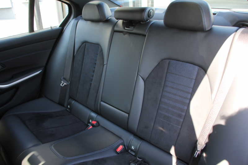 BMW 3シリーズ 320i Mｽﾎﾟｰﾂ ｲﾉﾍﾞｰｼｮﾝP ﾌｧｽﾄﾄﾗｯｸP ｻｳﾝﾄﾞP ｺﾝﾌｫｰﾄP Pｱｼｽﾄﾌﾟﾗｽ ﾚｰｻﾞｰﾗｲﾄ ｱﾀﾞﾌﾟﾃｨﾌﾞMｻｽ ﾊｰﾏﾝｶｰﾄﾞﾝｻｳﾝﾄﾞﾌﾙｾｸﾞTV HUD 360度ｶﾒﾗ ｼﾞｪｽﾁｬｰC Mspﾌﾞﾚｰｷ 19AW 追従ACC ｽﾃｱﾘﾝｸﾞｻﾎﾟｰﾄ ｼｰﾄﾋｰﾀｰ ｶｰﾌﾟﾚｲ 2年保証