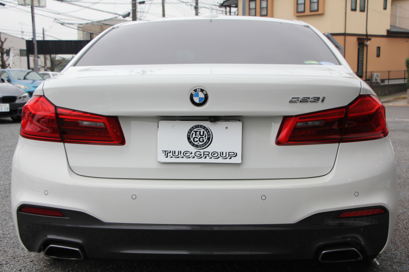 BMW 5シリーズ 523i Mｽﾎﾟｰﾂ ﾊｲﾗｲﾝ ｲﾉﾍﾞｰｼｮﾝP ｻﾝﾙｰﾌ 全席ﾋｰﾀｰ黒革 ﾃﾞｨｽﾌﾟﾚｲｷｰ HUD ｼﾞｪｽﾁｬｰC ﾜｲﾔﾚｽ充電 追従ACC ｽﾃｱﾘﾝｸﾞｻﾎﾟｰﾄ ﾀｯﾁ画面HDDﾅﾋﾞTV LEDﾍｯﾄﾞﾗｲﾄ ｵｰﾄﾊｲﾋﾞｰﾑ 360度ｶﾒﾗ 19AW 電動ﾄﾗﾝｸ 2年保証