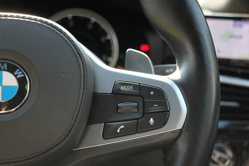 BMW 5シリーズ 523d ｴﾃﾞｨｼｮﾝﾐｯｼｮﾝｲﾝﾎﾟｯｼﾌﾞﾙ 特別仕様車 ﾊｰﾏﾝｶｰﾄﾞﾝｻﾗｳﾝﾄﾞHUD 専用ﾌﾞﾗｯｸ19AW ﾌﾞﾗｯｸｷﾄﾞﾆｰｸﾞﾘﾙ 追従ACC ｽﾃｱﾘﾝｸﾞｻﾎﾟｰﾄ 360度ｶﾒﾗ Pｱｼｽﾄ ﾀｯﾁ画面HDDﾅﾋﾞTV LEDﾍｯﾄﾞﾗｲﾄ ｵｰﾄﾊｲﾋﾞｰﾑ 電動ﾄﾗﾝｸ 2年保証