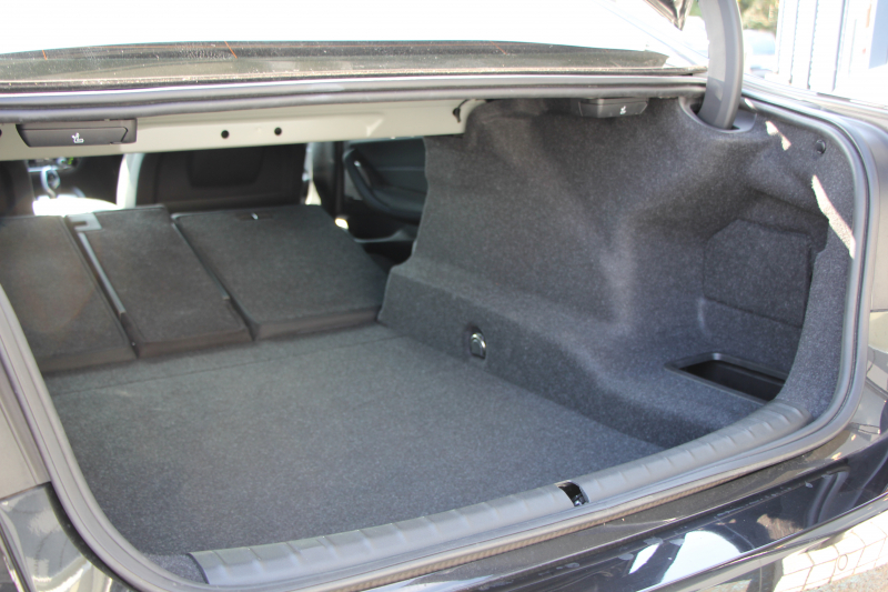 BMW 5シリーズ 523d ｴﾃﾞｨｼｮﾝﾐｯｼｮﾝｲﾝﾎﾟｯｼﾌﾞﾙ 特別仕様車 ﾊｰﾏﾝｶｰﾄﾞﾝｻﾗｳﾝﾄﾞHUD 専用ﾌﾞﾗｯｸ19AW ﾌﾞﾗｯｸｷﾄﾞﾆｰｸﾞﾘﾙ 追従ACC ｽﾃｱﾘﾝｸﾞｻﾎﾟｰﾄ 360度ｶﾒﾗ Pｱｼｽﾄ ﾀｯﾁ画面HDDﾅﾋﾞTV LEDﾍｯﾄﾞﾗｲﾄ ｵｰﾄﾊｲﾋﾞｰﾑ 電動ﾄﾗﾝｸ 2年保証