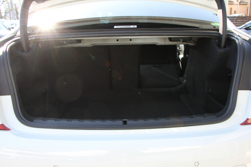 BMW 3シリーズ 320i Mｽﾎﾟｰﾂ ﾃﾞﾋﾞｭｰ&ｺﾝﾌｫｰﾄP ﾋｰﾀｰ黒革 専用ﾌﾞﾙｰｽﾃｯﾁ 19AW 追従ACC ｽﾃｱﾘﾝｸﾞｻﾎﾟｰﾄ LEDﾍｯﾄﾞﾗｲﾄ ｵｰﾄﾊｲﾋﾞｰﾑ 電動ﾄﾗﾝｸ ｱｯﾌﾟﾙｶｰﾌﾟﾚｲ ﾌﾙｾｸﾞTV  ﾀｯﾁ画面HDDﾅﾋﾞﾜｲﾔﾚｽ充電 Hi-fiｽﾋﾟｰｶｰ Pｱｼｽﾄ 専用ｴｱﾛ 2年保証