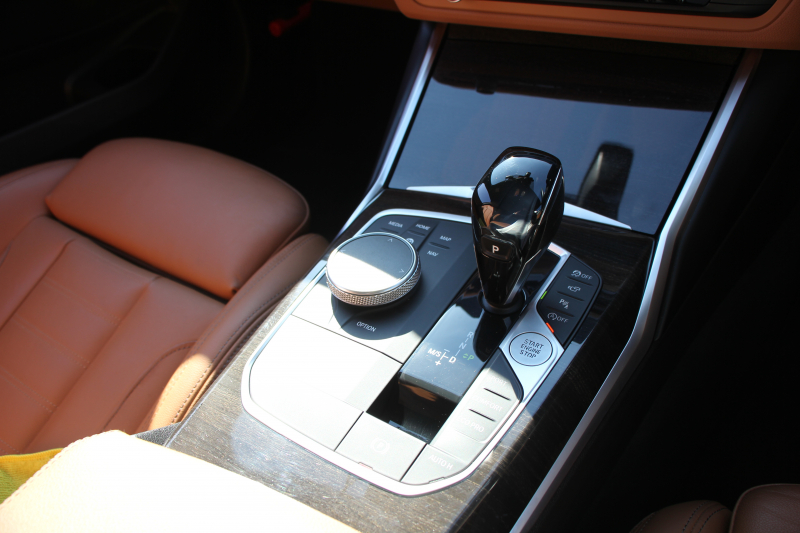 BMW 3シリーズ 320d Xdrive Mｽﾎﾟｰﾂ ﾊｲﾗｲﾝ ｲﾉﾍﾞｰｼｮﾝP ｺﾝﾌｫｰﾄP 4WD ｺﾆｬｯｸﾚｻﾞｰ ｼｰﾄﾋｰﾀｰ ﾚｰｻﾞｰﾗｲﾄ HUD ｼﾞｪｽﾁｬｰC ｵﾌﾟｼｮﾝ19AW 360度ｶﾒﾗ BMWﾗｲﾌﾞｺｯｸﾋﾟｯﾄﾞﾀｯﾁ画面HDDﾅﾋﾞApplecarplay ﾜｲﾔﾚｽ充電 ｵｰﾄﾊｲﾋﾞｰﾑ 追従ACC 電動ﾄﾗﾝｸ 2年保証