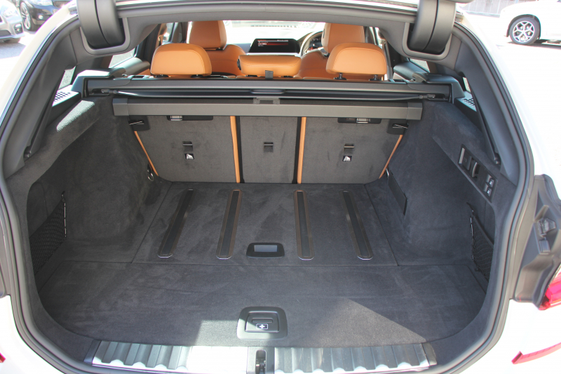 BMW 3シリーズ 320i ﾂｰﾘﾝｸﾞMｽﾎﾟｰﾂ ﾊｲﾗｲﾝ ｺﾆｬｯｸﾚｻﾞｰ ｼｰﾄﾋｰﾀｰ Pｱｼｽﾄﾌﾟﾗｽ 360度ｶﾒﾗ ﾀｯﾁ画面HDDﾅﾋﾞLEDﾍｯﾄﾞﾗｲﾄ ｵｰﾄﾊｲﾋﾞｰﾑ 追従ACC ｽﾃｱﾘﾝｸﾞｻﾎﾟｰﾄ ｱﾝﾋﾞｴﾝﾄﾗｲﾄ 電動ﾄﾗﾝｸ ｱｸﾃｨﾌﾞPDC緊急ﾌﾞﾚｰｷ 専用ｴｱﾛ 2年保証