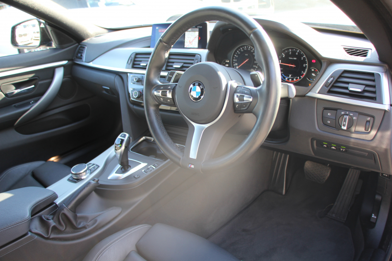 BMW 4シリーズ 420i ｸﾞﾗﾝｸｰﾍﾟMｽﾎﾟｰﾂ 後期 ﾋｰﾀｰ黒革 追従ACC ﾚｰﾝﾁｪﾝｼﾞ警告 LEDﾍｯﾄﾞﾗｲﾄ&ﾃｰﾙ ﾀｯﾁ画面HDDﾅﾋﾞﾌﾙｾｸﾞTV 液晶ﾒｰﾀｰ 衝突軽減ﾌﾞﾚｰｷ 車線逸脱警告 歩行者警告 Bｶﾒﾗ ﾊﾟﾄﾞﾙｼﾌﾄ ｽﾏｰﾄｷｰ 電動ﾄﾗﾝｸ 2年保証