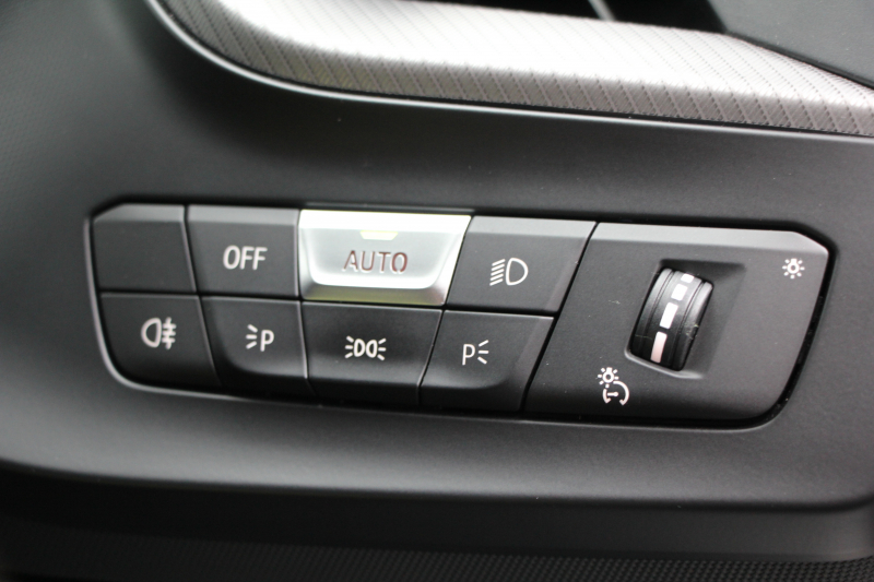 BMW 2シリーズ M235i Xdrive ｸﾞﾗﾝｸｰﾍﾟﾃﾞﾋﾞｭｰP 306馬力 4WD ﾊﾟﾉﾗﾏｻﾝﾙｰﾌ ｼｰﾄﾋｰﾀｰ Mｽﾎﾟｰﾂｼｰﾄ Mｼｰﾄﾍﾞﾙﾄ ｱﾀﾞﾌﾟﾃｨﾌﾞｻｽ 追従ACC LEDﾍｯﾄﾞﾗｲﾄ 専用18AW Mspﾌﾞﾚｰｷ Applecarplay ﾀｯﾁ画面HDDﾅﾋﾞPｱｼｽﾄ ﾜｲﾔﾚｽ充電 2年保証