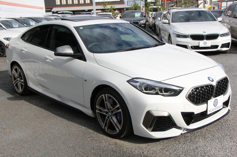 BMW 2シリーズ M235i Xdrive ｸﾞﾗﾝｸｰﾍﾟﾃﾞﾋﾞｭｰP 306馬力 4WD ﾊﾟﾉﾗﾏｻﾝﾙｰﾌ ｼｰﾄﾋｰﾀｰ Mｽﾎﾟｰﾂｼｰﾄ Mｼｰﾄﾍﾞﾙﾄ ｱﾀﾞﾌﾟﾃｨﾌﾞｻｽ 追従ACC LEDﾍｯﾄﾞﾗｲﾄ 専用18AW Mspﾌﾞﾚｰｷ Applecarplay ﾀｯﾁ画面HDDﾅﾋﾞPｱｼｽﾄ ﾜｲﾔﾚｽ充電 2年保証
