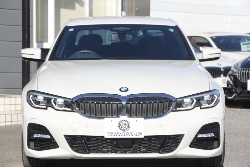 BMW 3シリーズ 320d Xdrive Mｽﾎﾟｰﾂ ｲﾉﾍﾞｰｼｮﾝP ﾃﾞﾋﾞｭｰP ｺﾝﾌｫｰﾄP 4WD ﾋｰﾀｰ黒革  BMWﾚｰｻﾞｰﾗｲﾄ HUD ｼﾞｪｽﾁｬｰC 追従ACC ｽﾃｱﾘﾝｸﾞｻﾎﾟｰﾄ ｱｯﾌﾟﾙｶｰﾌﾟﾚｲ ﾀｯﾁ画面HDDﾅﾋﾞBMWﾗｲﾌﾞｺｯｸﾋﾟｯﾄﾞ電動ﾄﾗﾝｸ Hi-fiｽﾋﾟｰｶｰ 2年保証