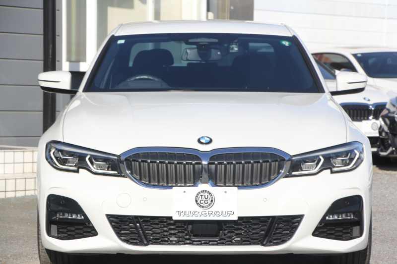 BMW 3シリーズ 320d Xdrive Mｽﾎﾟｰﾂ ｲﾉﾍﾞｰｼｮﾝP ﾃﾞﾋﾞｭｰP ｺﾝﾌｫｰﾄP 4WD ﾋｰﾀｰ黒革  BMWﾚｰｻﾞｰﾗｲﾄ HUD ｼﾞｪｽﾁｬｰC 追従ACC ｽﾃｱﾘﾝｸﾞｻﾎﾟｰﾄ ｱｯﾌﾟﾙｶｰﾌﾟﾚｲ ﾀｯﾁ画面HDDﾅﾋﾞBMWﾗｲﾌﾞｺｯｸﾋﾟｯﾄﾞ電動ﾄﾗﾝｸ Hi-fiｽﾋﾟｰｶｰ 2年保証