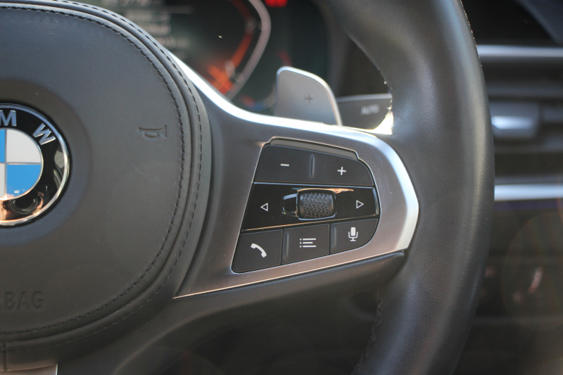 BMW 3シリーズ 320d Xdrive Mｽﾎﾟｰﾂ ｲﾉﾍﾞｰｼｮﾝP ﾃﾞﾋﾞｭｰP ｺﾝﾌｫｰﾄP 4WD ﾋｰﾀｰ黒革  BMWﾚｰｻﾞｰﾗｲﾄ HUD ｼﾞｪｽﾁｬｰC 追従ACC ｽﾃｱﾘﾝｸﾞｻﾎﾟｰﾄ ｱｯﾌﾟﾙｶｰﾌﾟﾚｲ ﾀｯﾁ画面HDDﾅﾋﾞBMWﾗｲﾌﾞｺｯｸﾋﾟｯﾄﾞ電動ﾄﾗﾝｸ Hi-fiｽﾋﾟｰｶｰ 2年保証