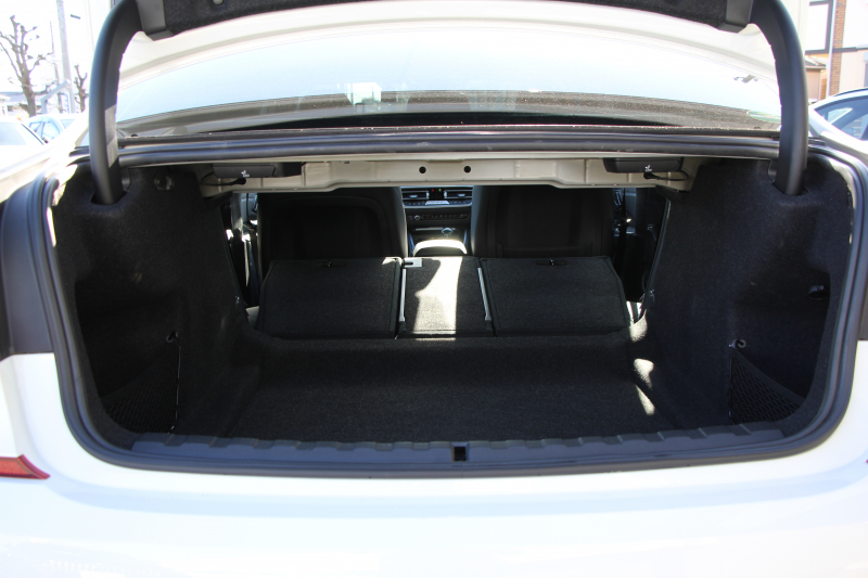 BMW 3シリーズ 320d Xdrive Mｽﾎﾟｰﾂ ｲﾉﾍﾞｰｼｮﾝP ﾃﾞﾋﾞｭｰP ｺﾝﾌｫｰﾄP 4WD ﾋｰﾀｰ黒革  BMWﾚｰｻﾞｰﾗｲﾄ HUD ｼﾞｪｽﾁｬｰC 追従ACC ｽﾃｱﾘﾝｸﾞｻﾎﾟｰﾄ ｱｯﾌﾟﾙｶｰﾌﾟﾚｲ ﾀｯﾁ画面HDDﾅﾋﾞBMWﾗｲﾌﾞｺｯｸﾋﾟｯﾄﾞ電動ﾄﾗﾝｸ Hi-fiｽﾋﾟｰｶｰ 2年保証