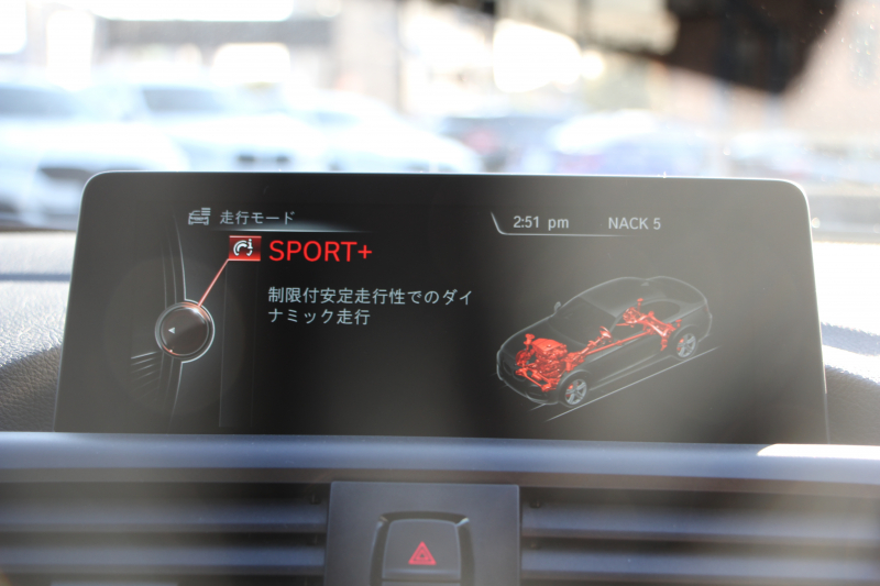 BMW 2シリーズ M235i ｸｰﾍﾟ直6ﾀｰﾎﾞ326馬力 ｱﾀﾞﾌﾟﾃｨﾌﾞMｻｽ 専用ﾌﾞﾚｰｷ Bｶﾒﾗ&ﾘｱ障害物ｿﾅｰ 衝突軽減ﾌﾞﾚｰｷ 車線逸脱警告 歩行者警告 ﾌﾞﾚｰｷ付ｸﾙｺﾝ HDDﾅﾋﾞBluetooth接続 ｽﾏｰﾄｷｰ 18AW ﾊﾟﾄﾞﾙｼﾌﾄ ﾌﾞﾗｯｸｸﾞﾘﾙ 2年保証