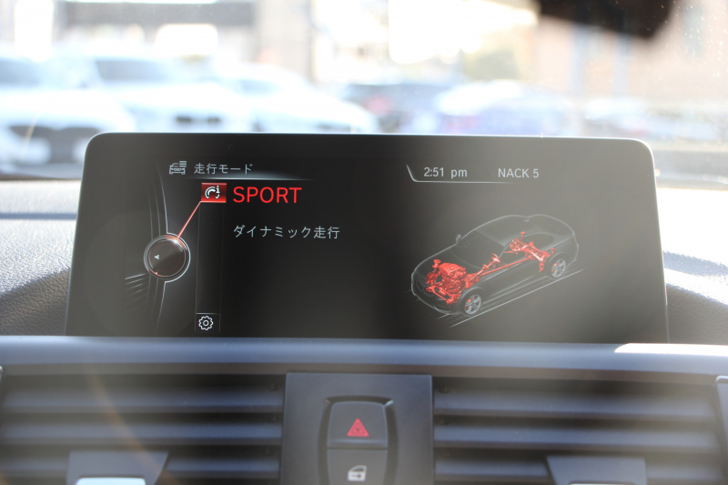 BMW 2シリーズ M235i ｸｰﾍﾟ直6ﾀｰﾎﾞ326馬力 ｱﾀﾞﾌﾟﾃｨﾌﾞMｻｽ 専用ﾌﾞﾚｰｷ Bｶﾒﾗ&ﾘｱ障害物ｿﾅｰ 衝突軽減ﾌﾞﾚｰｷ 車線逸脱警告 歩行者警告 ﾌﾞﾚｰｷ付ｸﾙｺﾝ HDDﾅﾋﾞBluetooth接続 ｽﾏｰﾄｷｰ 18AW ﾊﾟﾄﾞﾙｼﾌﾄ ﾌﾞﾗｯｸｸﾞﾘﾙ 2年保証